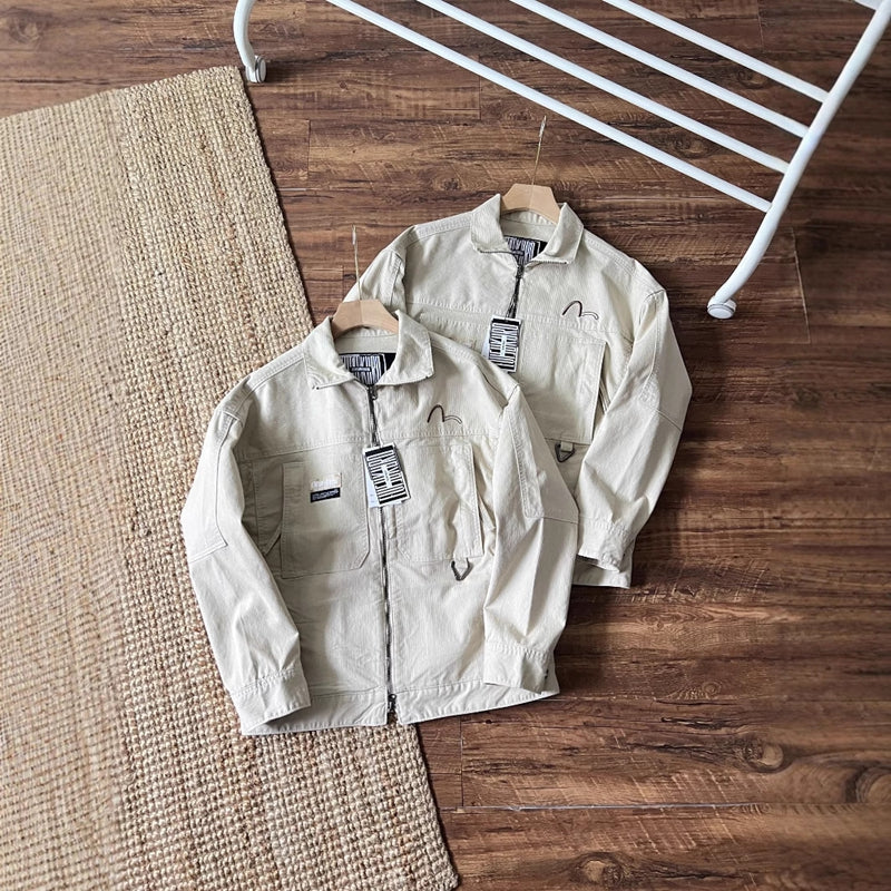 EV real shot in stock Men's Jacket